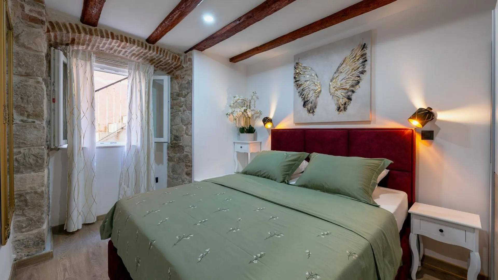 Appartamento Bernard Deluxe Renovated Peaceful Old Town Gem Spalato