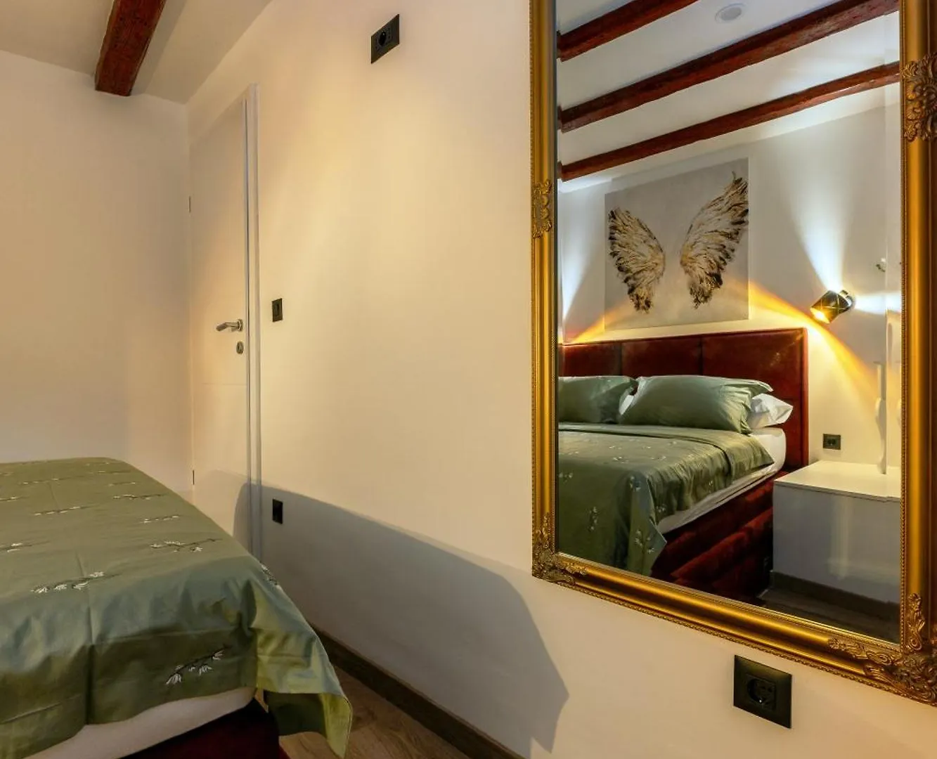 Appartamento Bernard Deluxe Renovated Peaceful Old Town Gem Spalato
