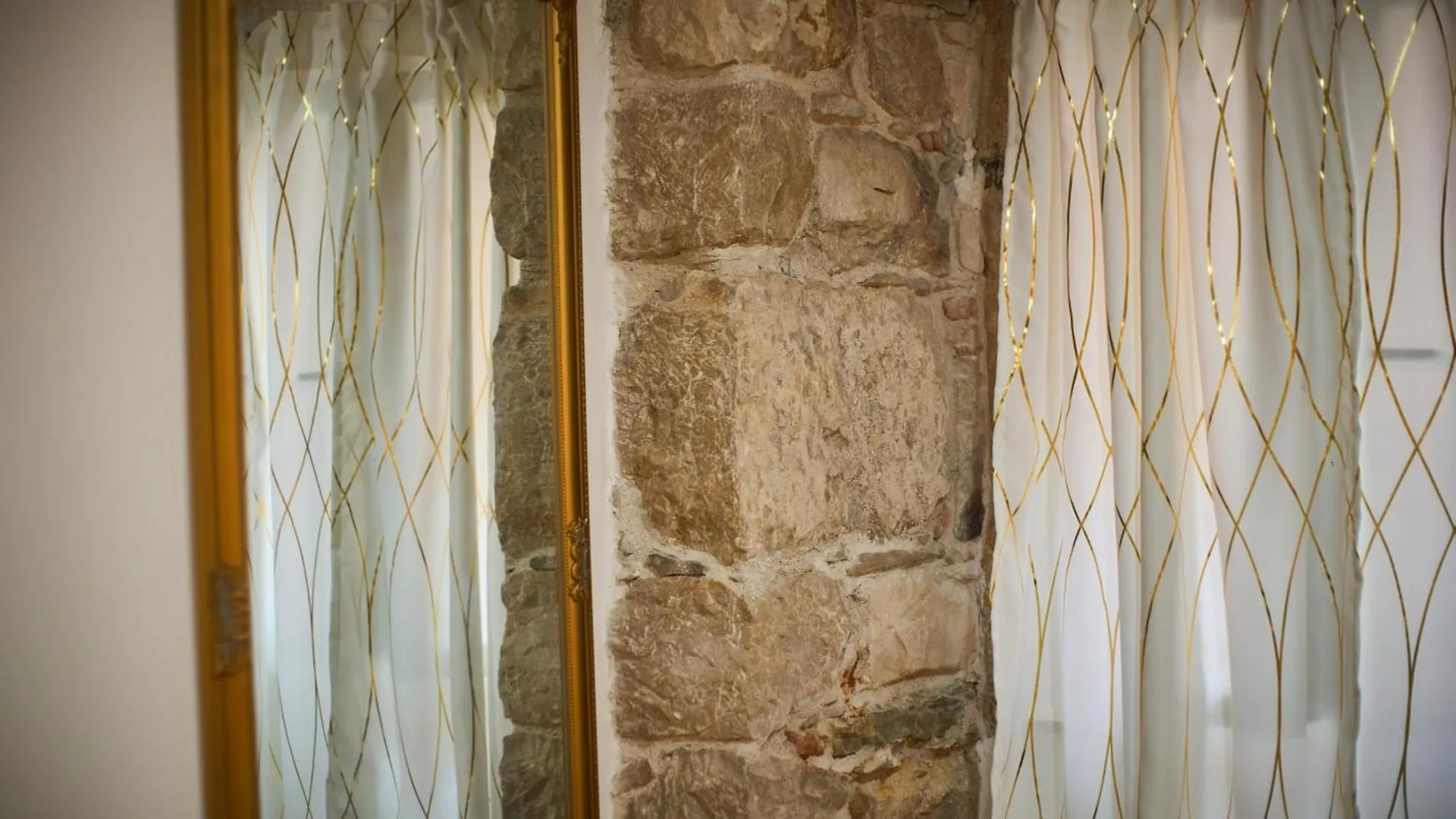 Appartamento Bernard Deluxe Renovated Peaceful Old Town Gem Spalato